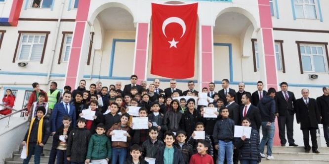 170 bin 673 öğrenci karne aldı