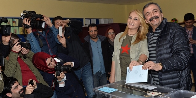 Kendisine oy veremeyen aday