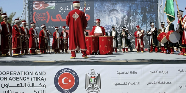 Filistin'de mehteran çoşkusu