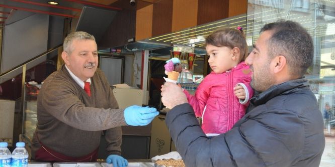 Makedonya’dan gelen brownika dondurması yaza damga vuracak