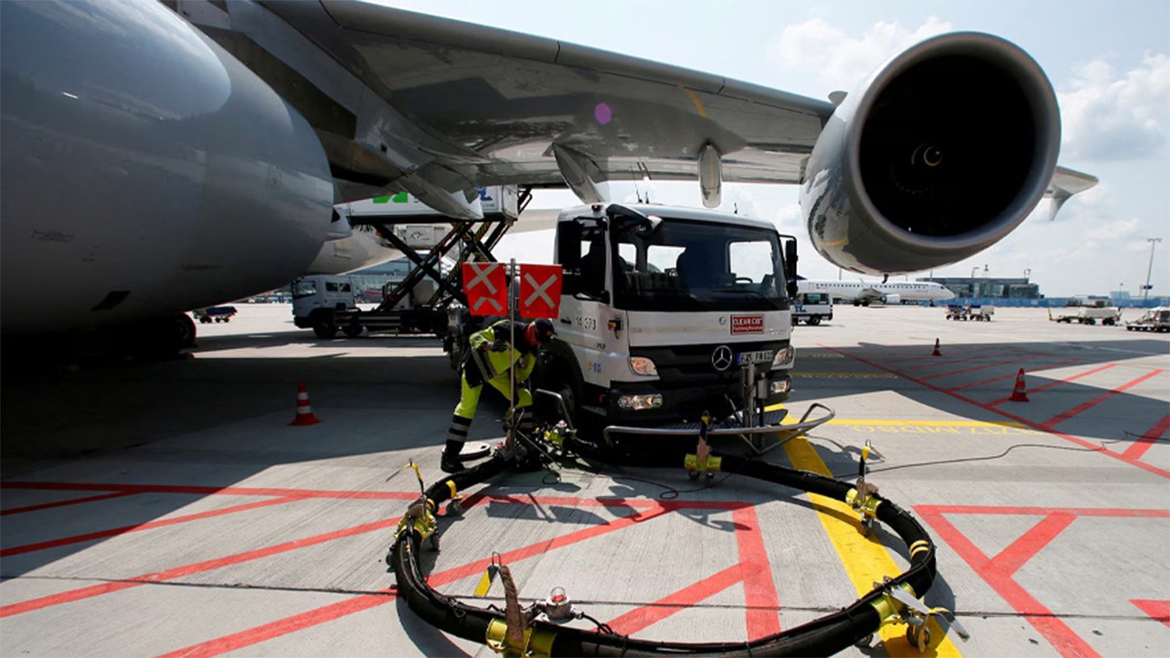 AB, acil durum stoklarını devreye alacak Jet yakıtı krizine 'cepten yeme' formülü