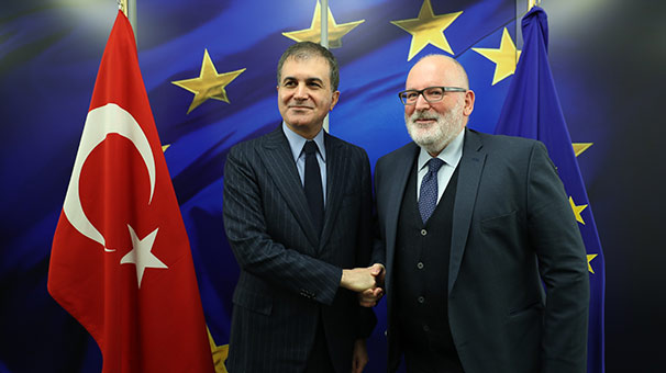 AB Bakanı Ömer Çelik, Timmermans ile görüştü