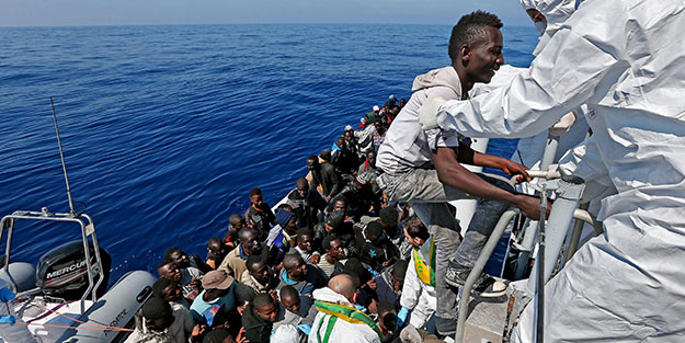 AB, insan kaçakçılarına karşı operasyon başlatıyor