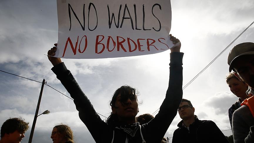 AB-Türkiye anlaşmasına Midilli'de protesto