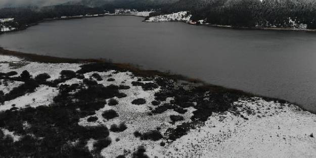 Abant’ta kar güzelliği havadan görüntülendi