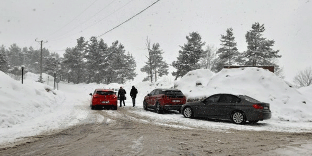 Abant ve Keltepe'de kar etkili oluyor! 110 santimetreye ulaştı