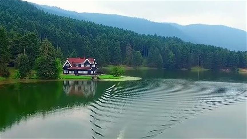 Abant ziyaretcilerin gözde mekanı oldu