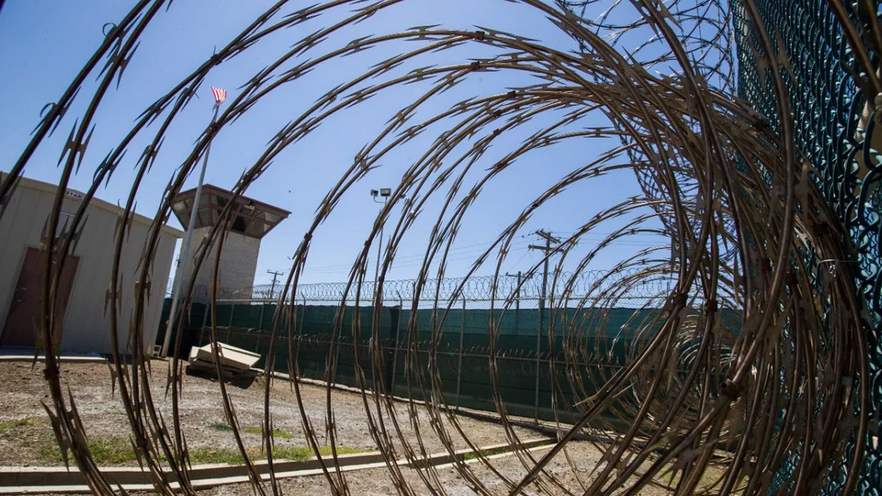 ABD, 11 Guantanamo tutuklusunu Umman'a sevk etti