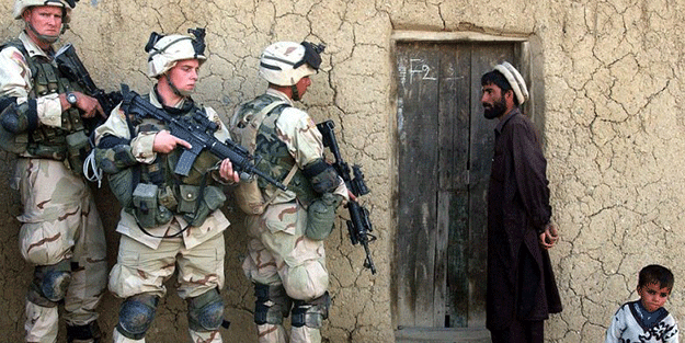 ABD 20 yıl sonra milyonlarca kişiyi katlettiği Afganistan’dan çekilmeye başladı!