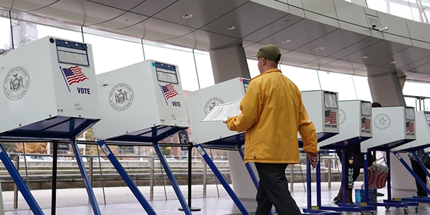 ABD ara seçimlerine yoğun ilgi gösteren Müslümanlar hangi partiyi destekledi?