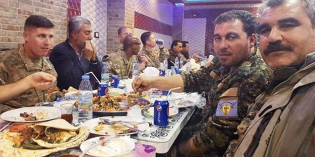 ABD askerleri PKK'lı teröristlerle yemekte!