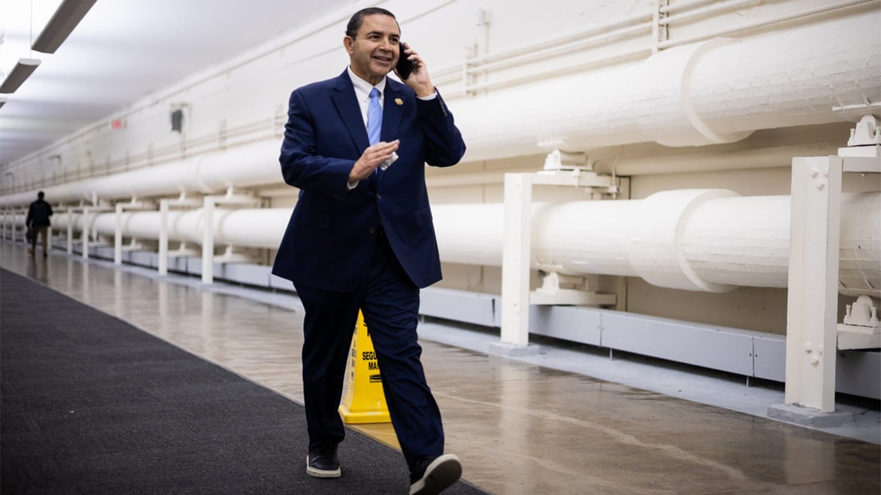 ABD Başkanı, Cuellar'ı rüşvet ve kara paradan affetmişti Trump sırtından fena vuruldu