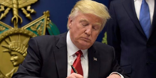 Trump, yeni göçmen beyannamesini imzaladı