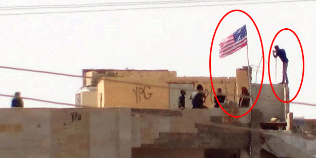 ABD Bayraklarının altında teröristler nöbet tutuyor