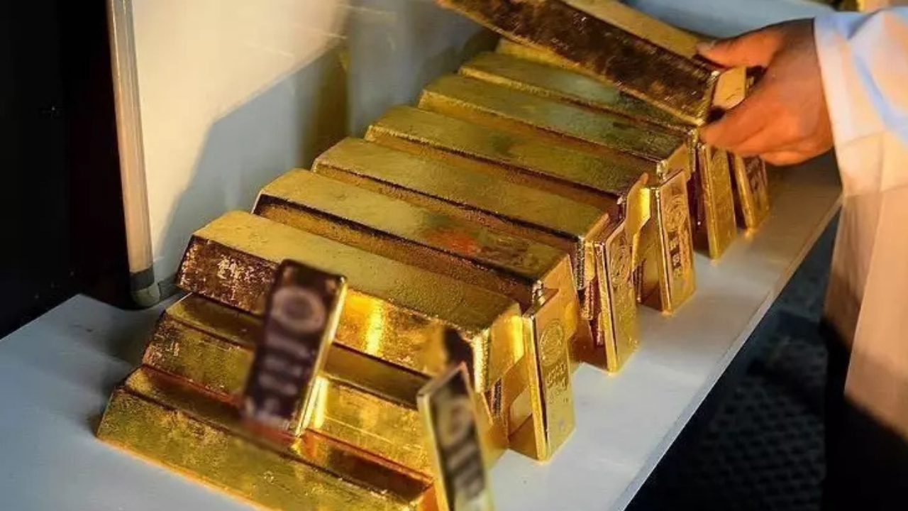 ABD borcunu eritmek için altını mı yükseltti?