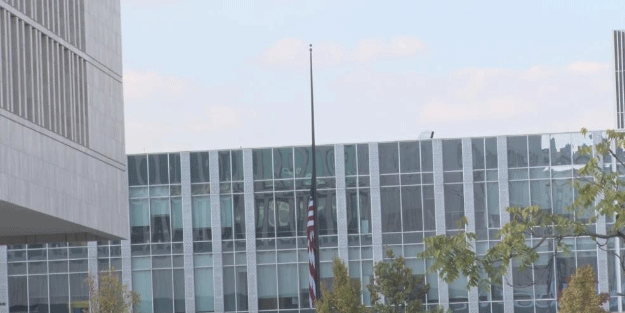 ABD Büyükelçiliği'nde de bayrak yarıya indirildi