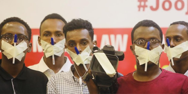 ABD destekli o hükümet, gazetecileri gözaltılarla susturmaya çalışıyor!