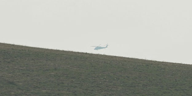 ABD helikopterleri teröristlerin üzerinde alçak uçuş yaptı