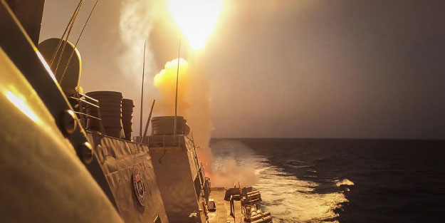 ABD, Husilere ait gemisavar balistik füzesini vurdu