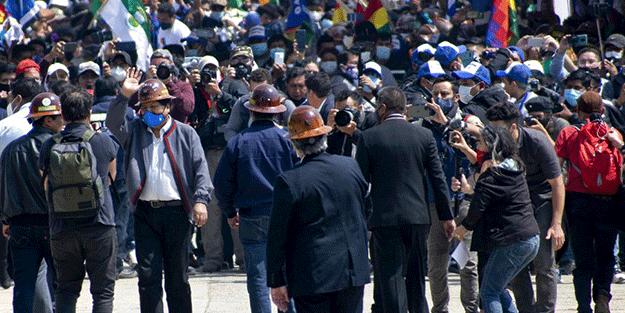 ABD kendisine darbe yapmıştı! 1 yıl sonra geri döndü