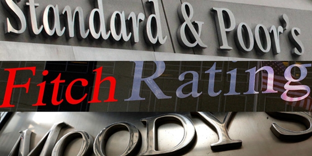 ABD kuklası Moody's ve Fitch yine saçmaladı