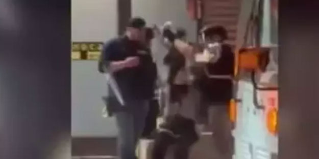 ABD polisinden alçaklık! Zorla başörtüsünü çıkardılar