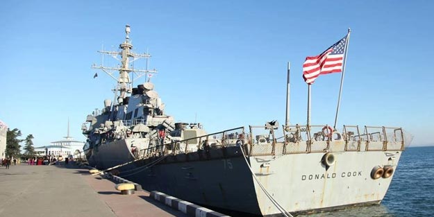 ABD savaş gemisi Batum'a demirledi