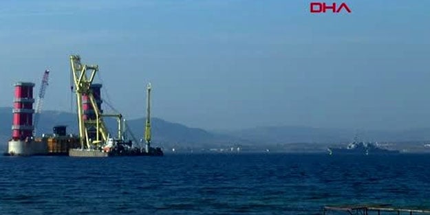 ABD savaş gemisi boğazdan geçti