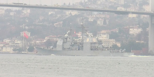 ABD savaş gemisi, İstanbul Boğazı'ndan geçti