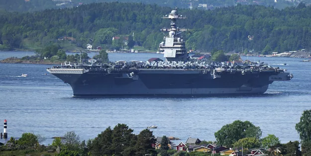 ABD savaş gemisi o ülkede! Rusya'dan jet tepki