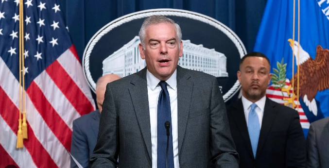 ABD Ticaret Bakan Yardımcısı Matthew Axelrod, Türkiye’yi tehdit etmek için Ankara ve İstanbul’a geldi! Yaptırım tehdidinde dozu artırdılar