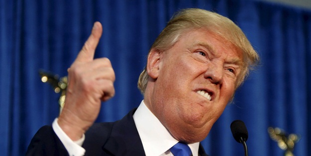 islam düşmanı Trump zehirli başörtüsü üretmiş