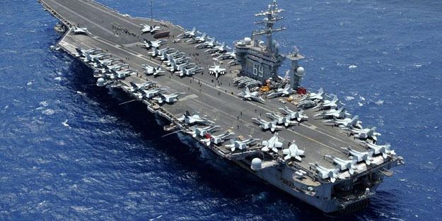 ABD uçak gemisi Kızıldeniz'den ayrıldı!