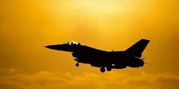 ABD: Ukraynalı pilotlar F-16 savaş uçakları ile eğitime başlıyor! Bu çıkış ortalığı ayağa kaldıracak