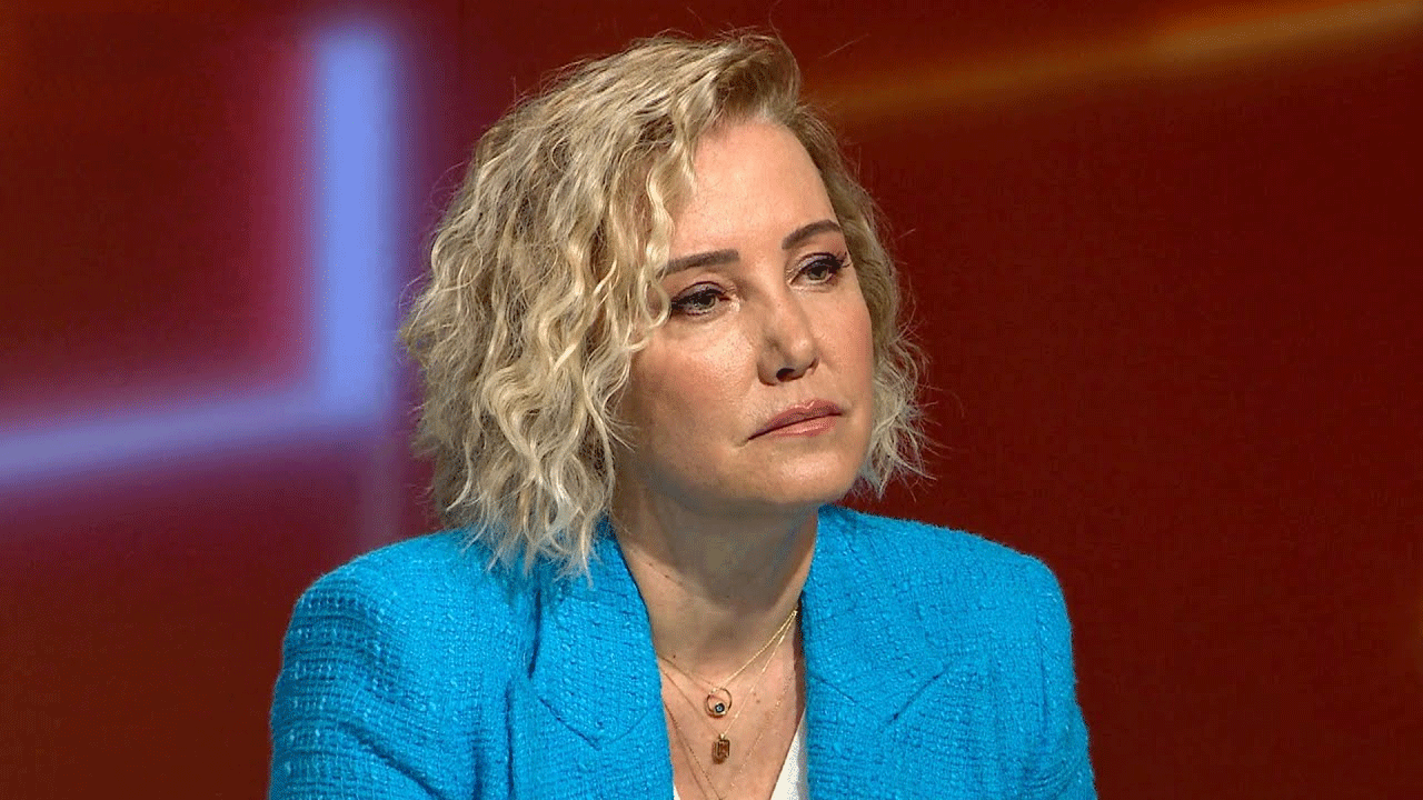 "ABD uşağı" Berna Laçin'den yangın ikiyüzlülüğü