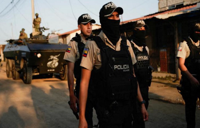 ABD ve Ekvador ordularından ortak operasyon