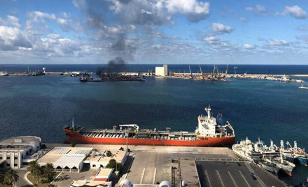 ABD ve İngiltere Kıbrıs’a yığınak yapıyor? 1000’den fazla komando Ağrotur'da! Neler oluyor? İngiliz amfibi hücum gemileri Güney Kıbrıs açıklarına yanaştı