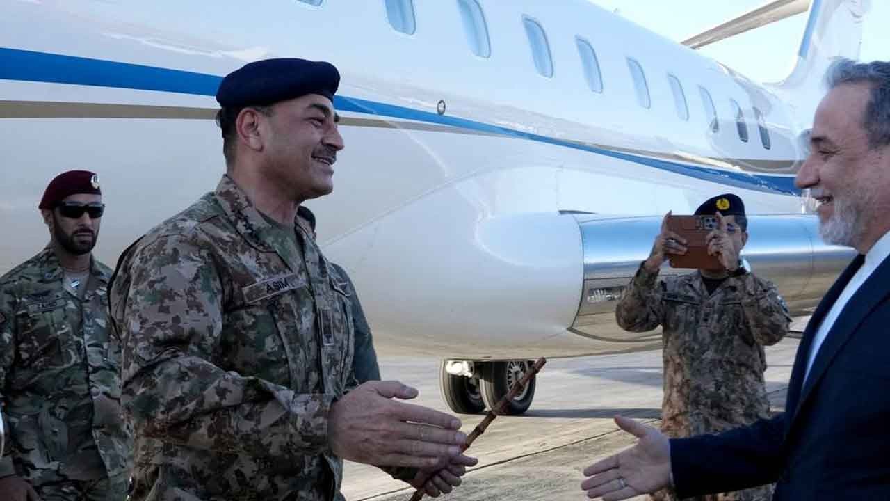 ABD ve İran arasında gizli uçak krizi! Pakistan diplomatik köprü mü yoksa İran askeri uçakları için güvenli liman mı?