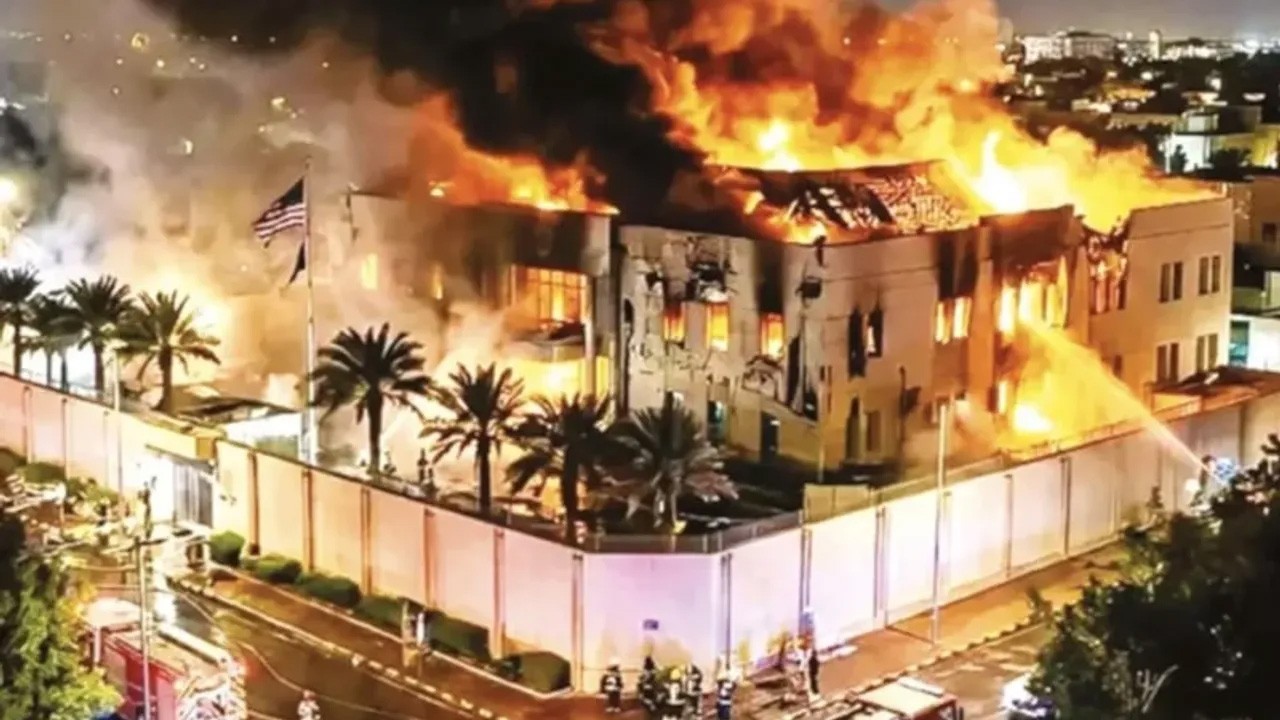 ABD ve İsrail’in 500 askeri noktasına saldırı düzenlendi İran noktayı koydu