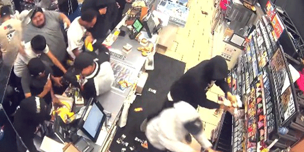 ABD yağmalamaların önüne geçemiyor!