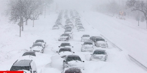 ABD karla, İngiltere de sellerle boğuşuyor