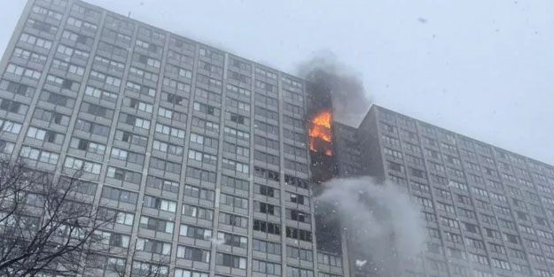 ABD'de 25 katlı binada yangın