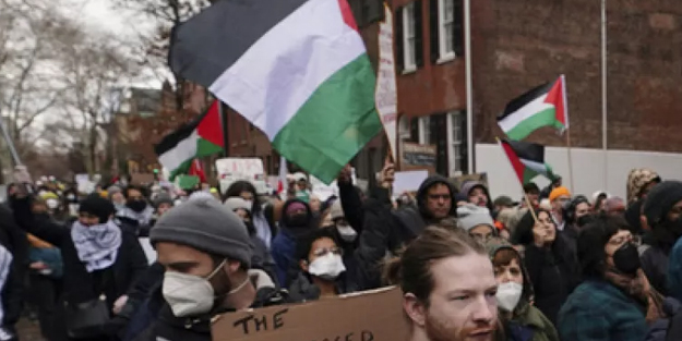 ABD'de anket: Alçak İsrail'in askeri Filistin halkına soykırım yapıyor diyerek kaydetti!