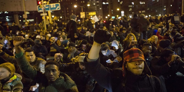 ABD'de bir siyahi daha polis tarafından öldürüldü
