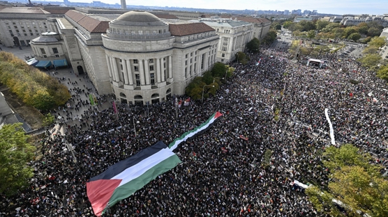 ABD’de Donald Trump’a soğuk duş! Binlerce kişi ayağa kalktı