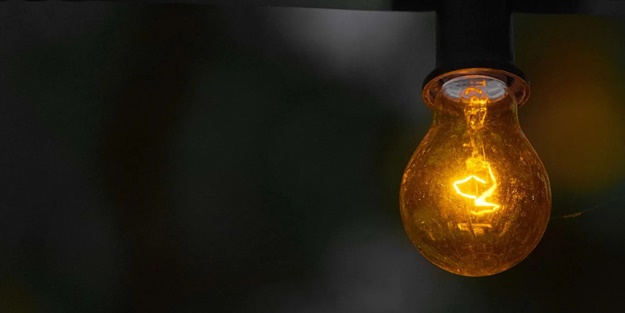 ABD'de kar fırtınası! 300 bin kişi elektriksiz kaldı