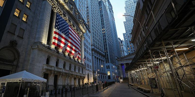 ABD'de koronavirüs manzaraları... Washington sokakları sessizliğe gömüldü