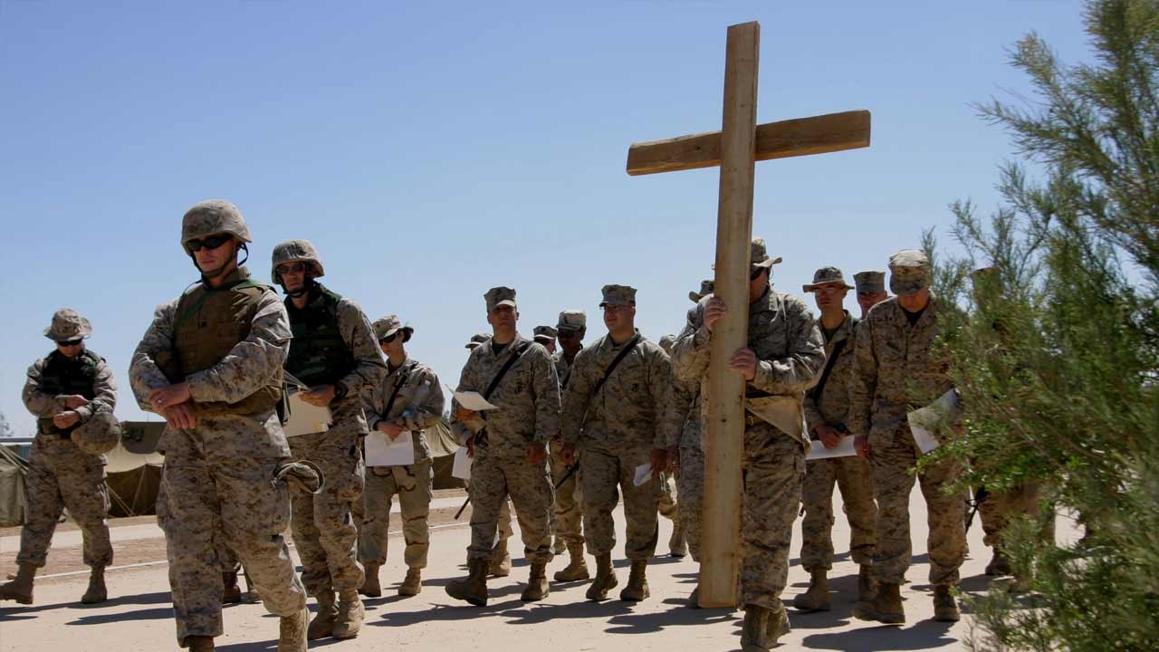 ABD’de laiklik elden gidiyor (!) Asker üniformasında dini simge dönemi