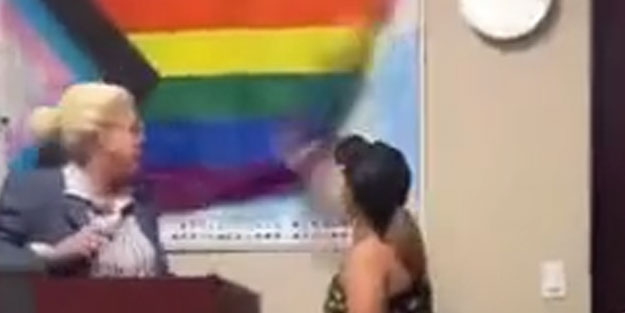 ABD'de LGBT isyanı! Sınıfa gelen anne şaşırttı