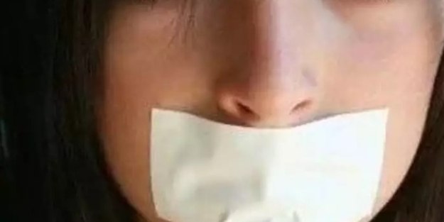 ABD'de okulda skandal! Müdür öğrencilerin ağzını bantladı